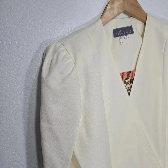 Vintage Alison J. 10 NWT Floral Cream Button Blazer Jacket 80s 90s - Picture 3 of 14
